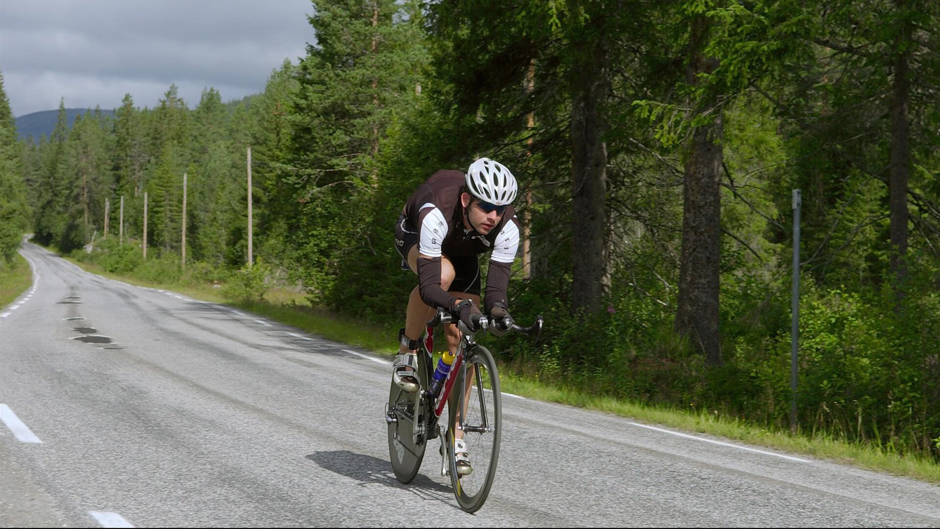 中国篮球职业联赛球队战术演变分析及趋势预测，我国篮球队伍水平